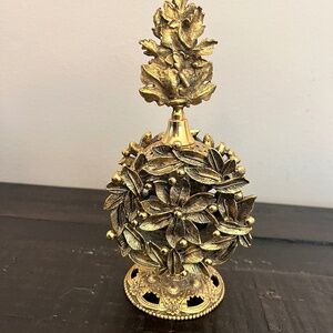 Stylebuilt Accessories 4 Vintage Vanity Pieces - GREAT DEAL!